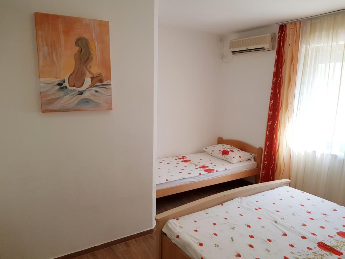 Apartments Vila Tisa Mali Losinj Exterior photo