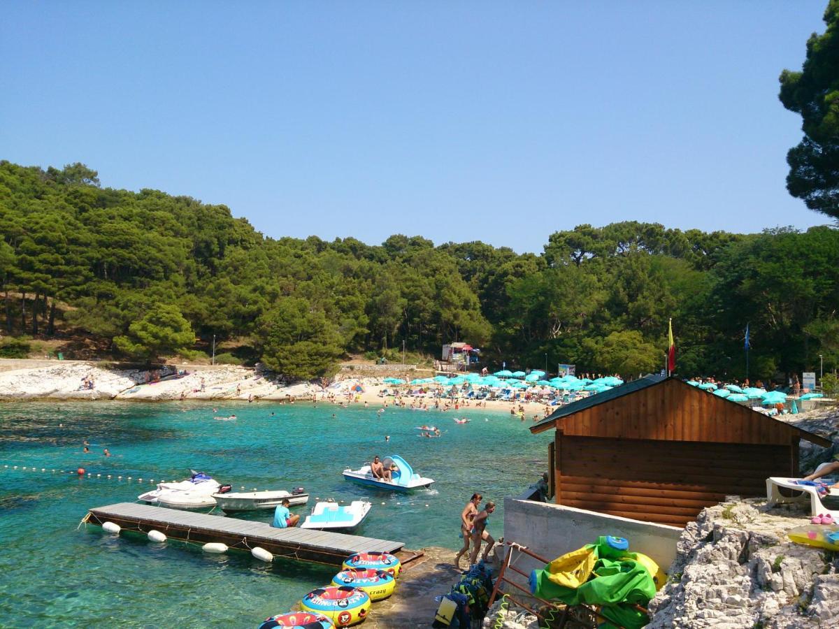 Apartments Vila Tisa Mali Losinj Exterior photo