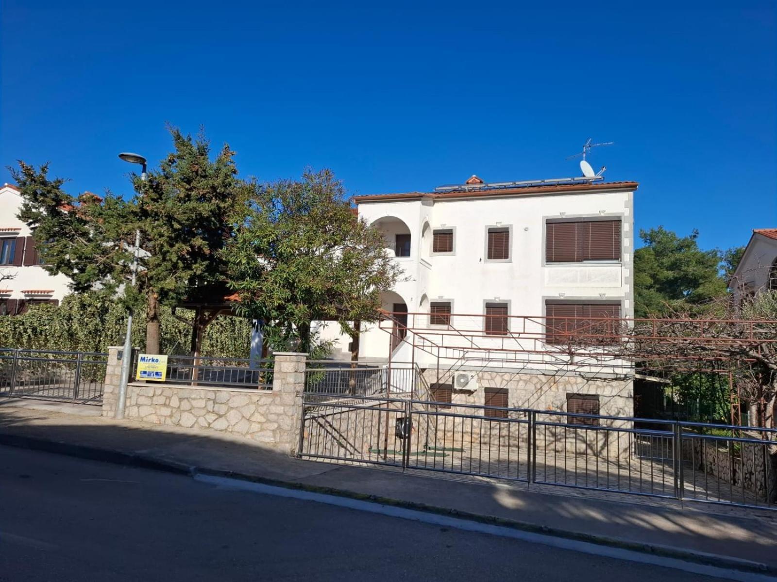 Apartments Vila Tisa Mali Losinj Exterior photo