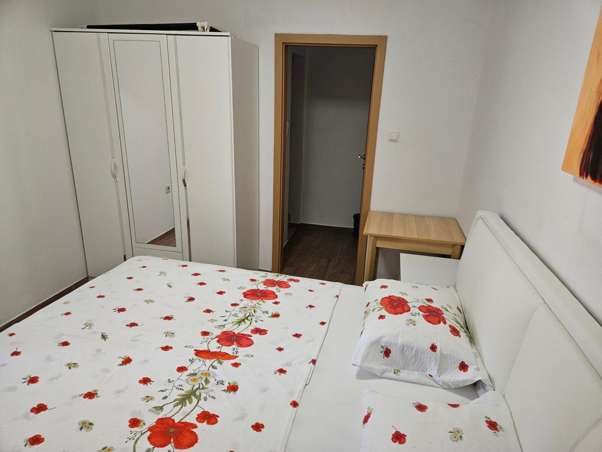 Apartments Vila Tisa Mali Losinj Exterior photo