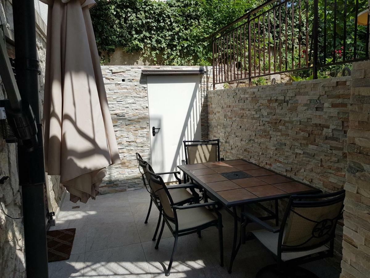 Apartments Vila Tisa Mali Losinj Exterior photo